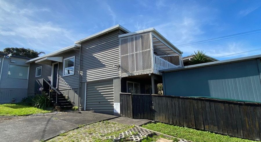  at 3/2 Rewi Street, Torbay, North Shore City, Auckland