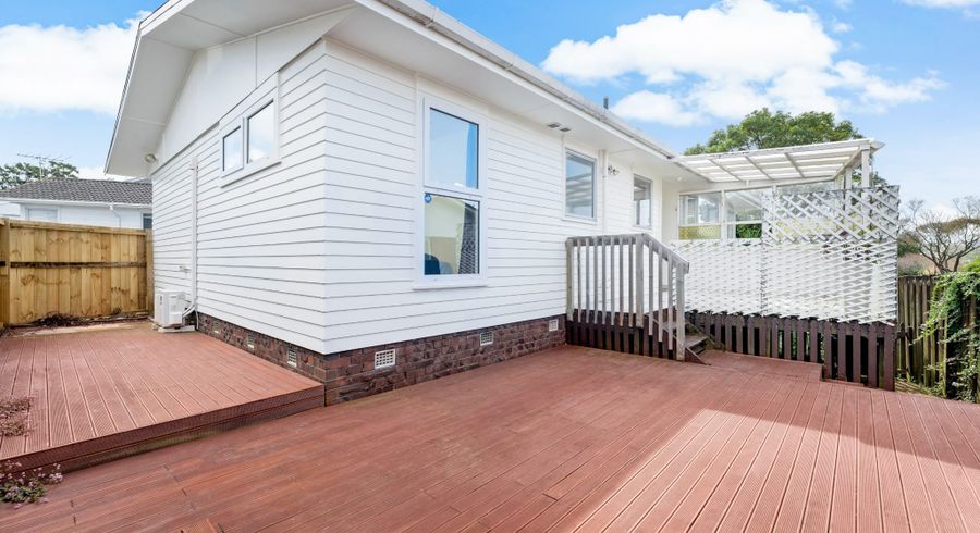  at 1/58 Cockayne Crescent, Sunnynook, Auckland