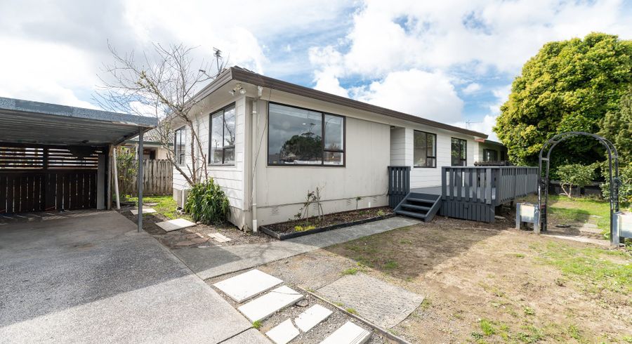  at 1/217 Waitemata Drive, Ranui, Waitakere City, Auckland