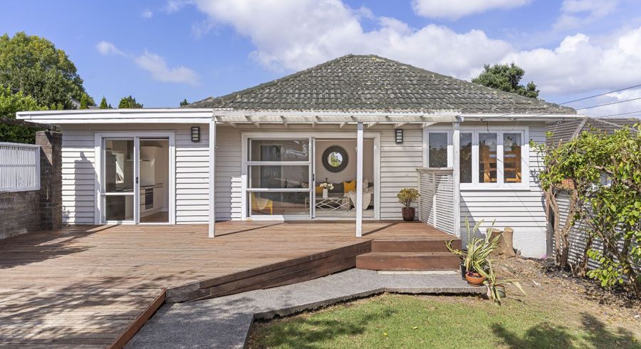  at 32 Fairlands Avenue, Waterview, Auckland City, Auckland