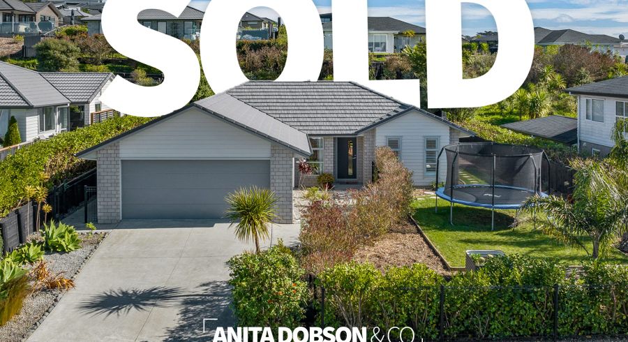  at 5 Tirohanga Crescent, Stanmore Bay, Whangaparaoa