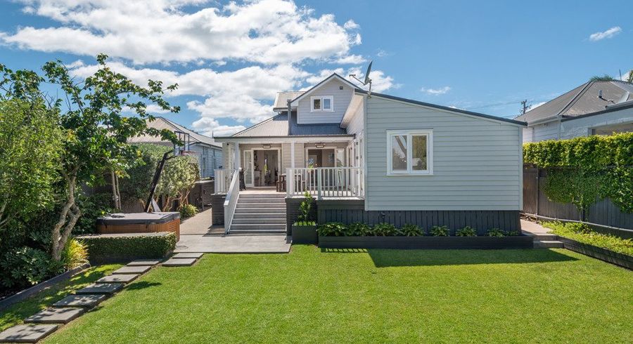  at 165 Vauxhall Road, Devonport, North Shore City, Auckland