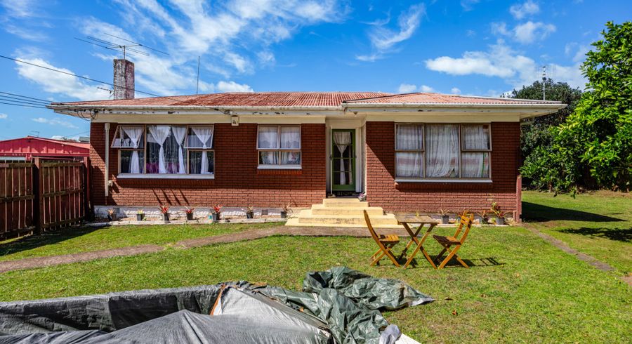  at 42 Landscape Road, Papatoetoe, Manukau City, Auckland