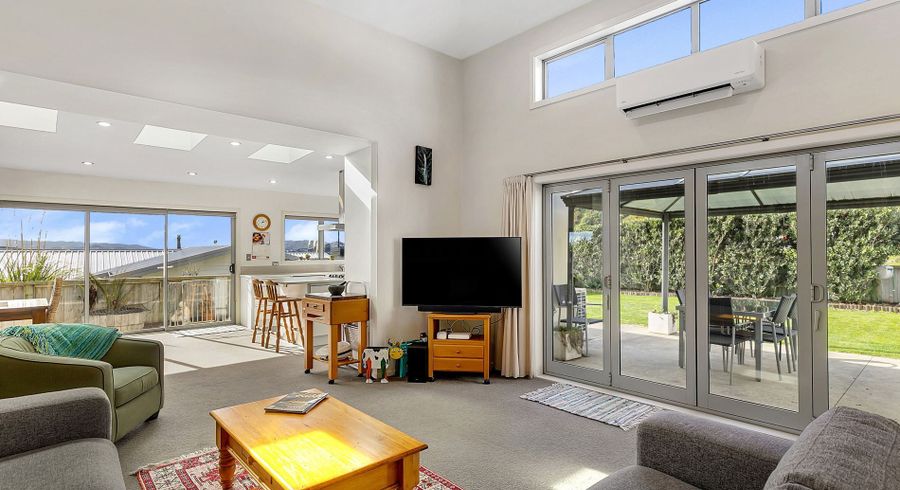  at 2 Wangapeka Way, Aotea, Porirua
