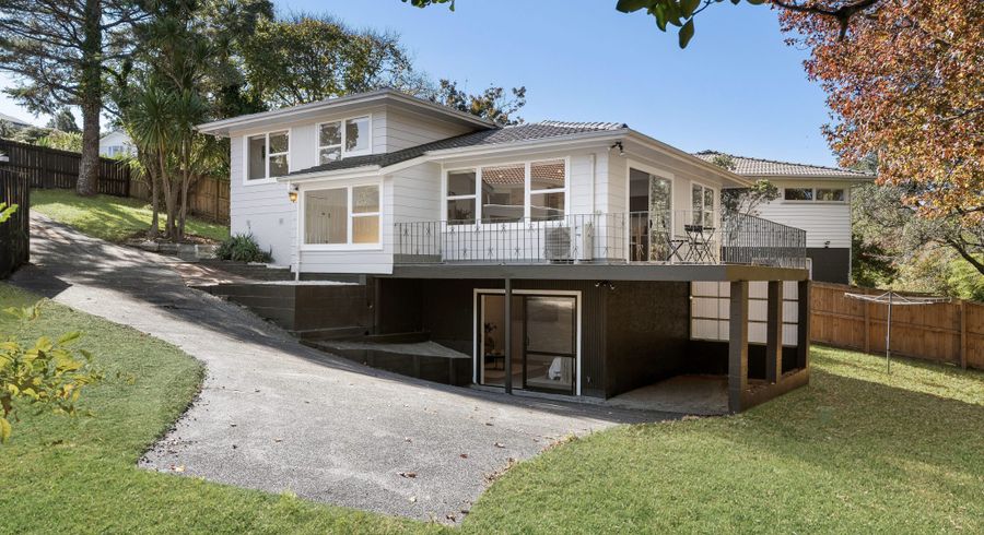  at 51 Cyclarama Crescent, Massey, Waitakere City, Auckland