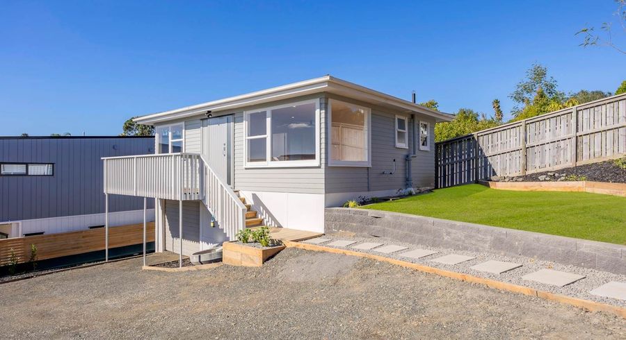  at 3 Long Bay Drive, Torbay, North Shore City, Auckland