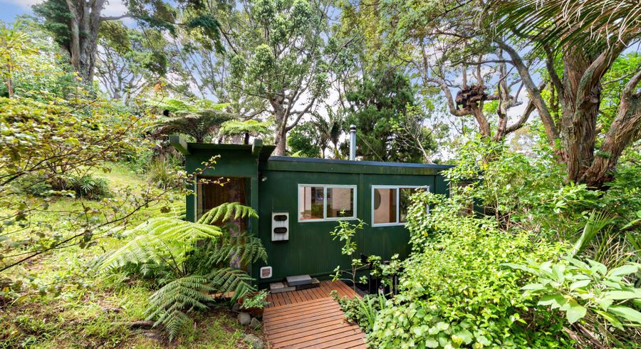  at 86 Warner Park Avenue, Laingholm, Auckland