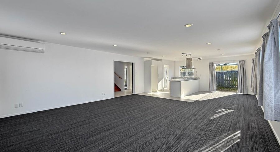  at 2/50 Blanes Road, Weymouth, Auckland