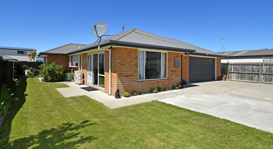  at 1/14 Morrison Avenue, Northcote, Christchurch