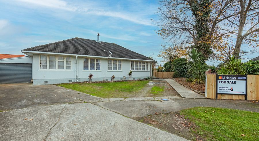  at 4 Hinton Place, Roslyn, Palmerston North