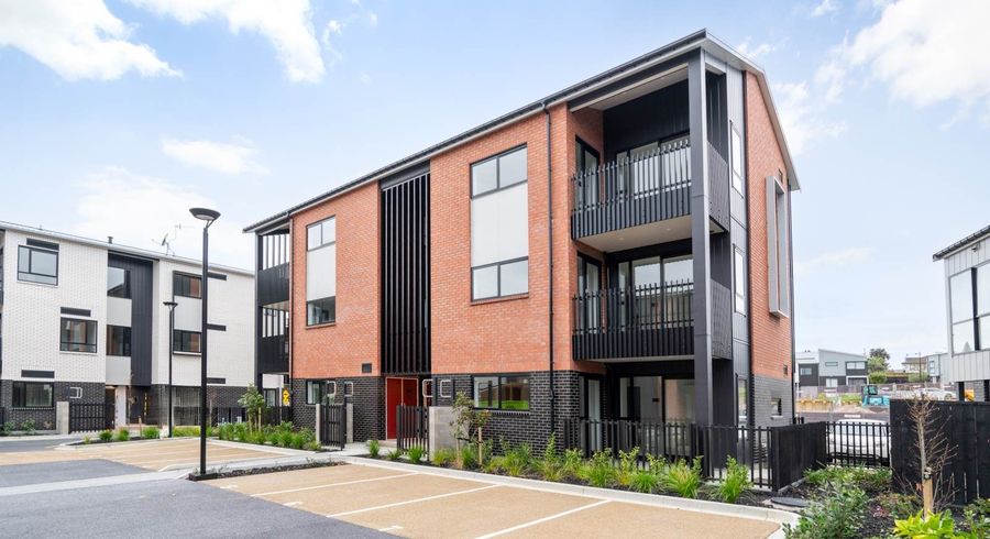  at 102/100 Cadness Street, Northcote, North Shore City, Auckland