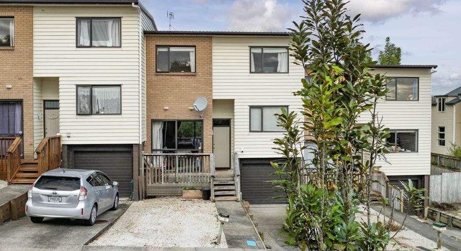  at 10/2 Swan Hill Drive, Glen Eden, Waitakere City, Auckland