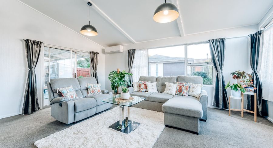  at 22 Rembrandt Avenue, Tawa, Wellington