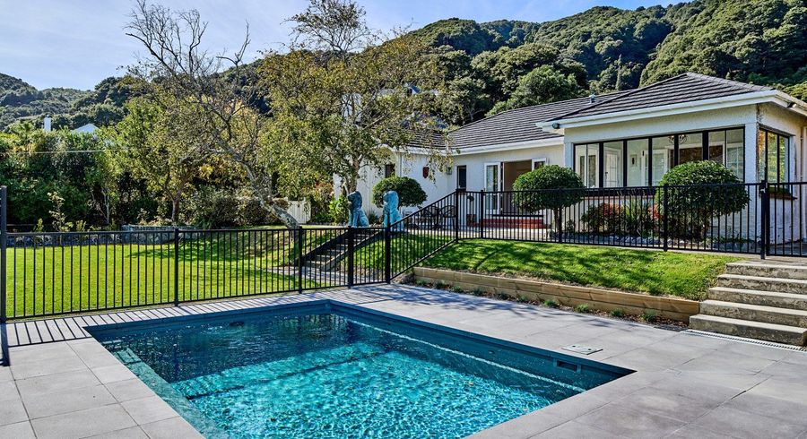  at 68 Cheviot Road, Lowry Bay, Eastbourne, Lower Hutt, Wellington