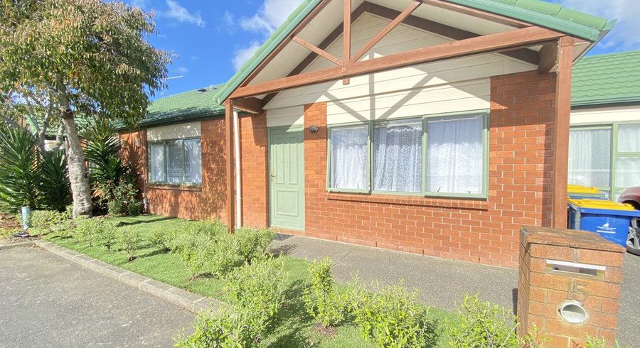  at 15 Dunbarton Dr, Ranui, Waitakere City, Auckland