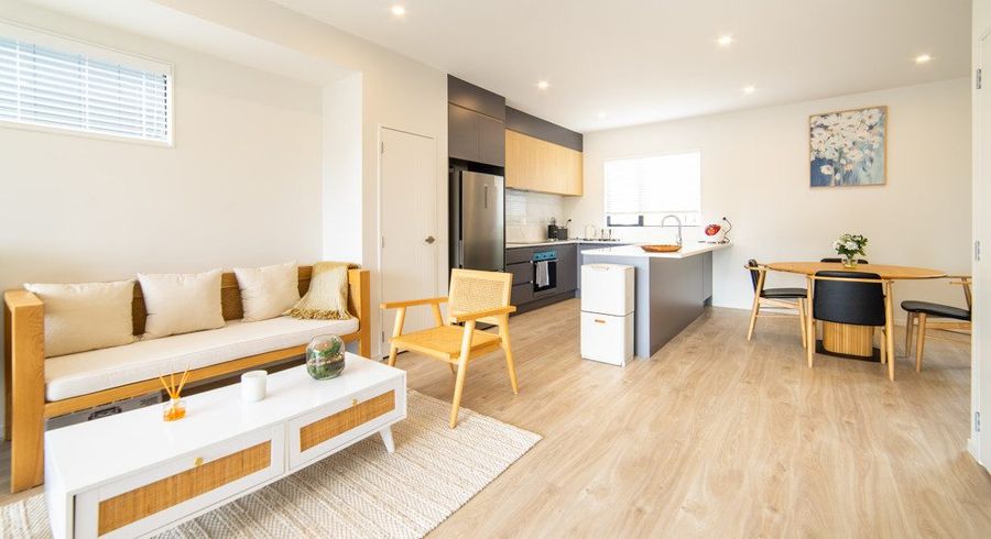  at 2/20 Eban Ave, Hillcrest, North Shore City, Auckland