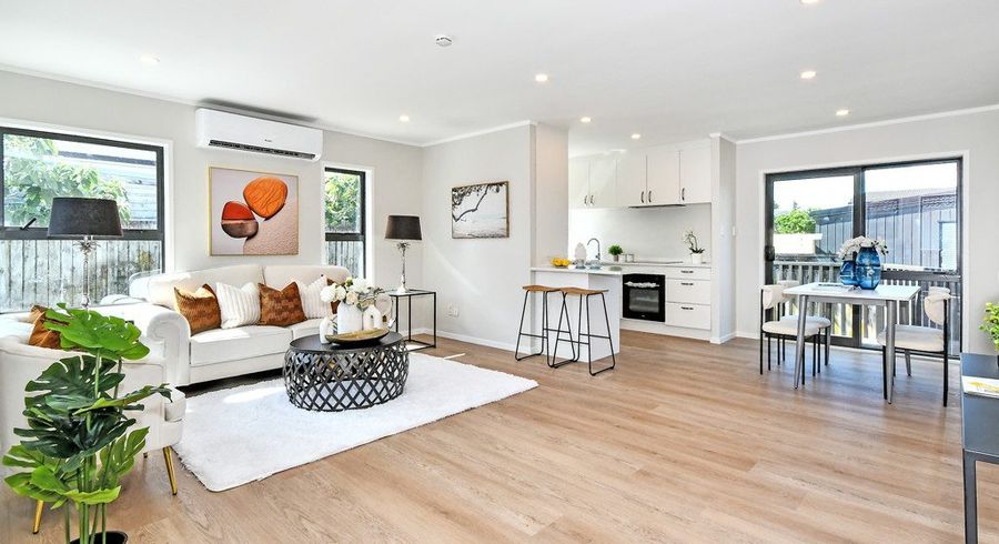  at 2/29 Earlsworth Road, Mangere East, Manukau City, Auckland