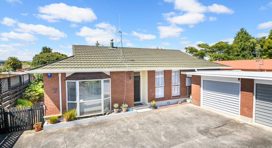  at 7 Haast Place, Awapuni, Palmerston North