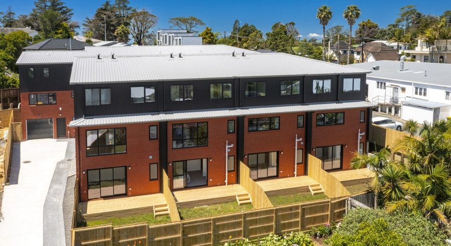  at 2/26 Morton Avenue, Forrest Hill, North Shore City, Auckland