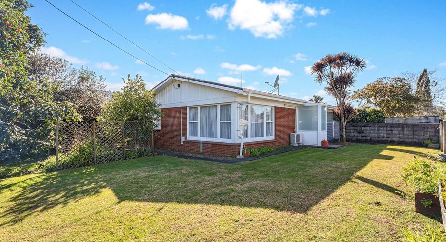  at 1/663 Te Atatu Road, Te Atatu Peninsula, Waitakere City, Auckland