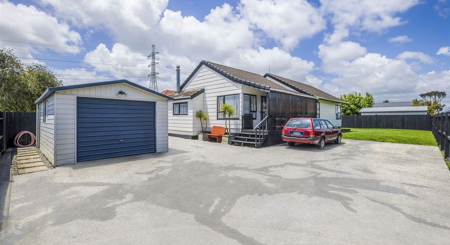  at 2/5 BERWYN AVE, Takanini, Auckland