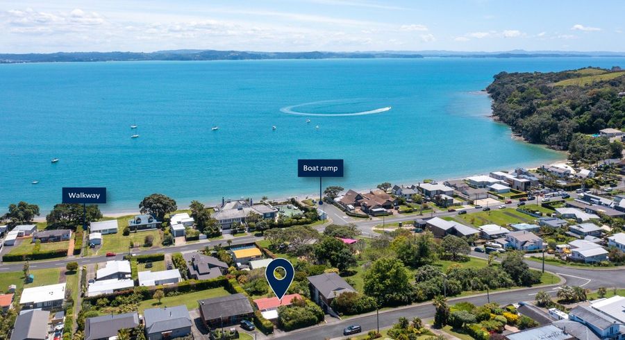 at 30 De Luen Avenue, Tindalls Beach, Whangaparaoa