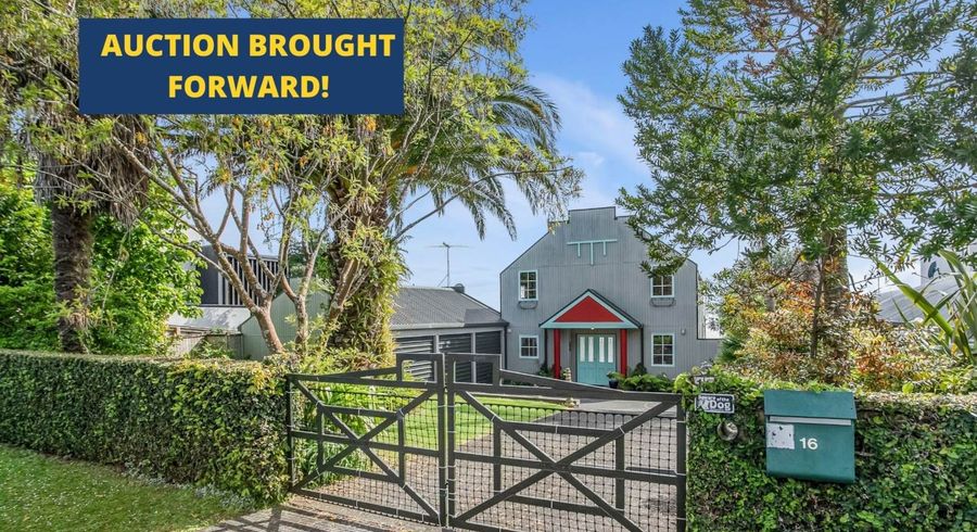  at 16 Spinnaker Drive, Te Atatu Peninsula, Auckland