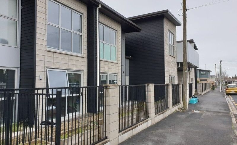  at 3/100 Knighton Road, Hillcrest, Hamilton, Waikato