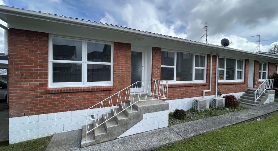  at 1/49 Northcote Road, Northcote, North Shore City, Auckland