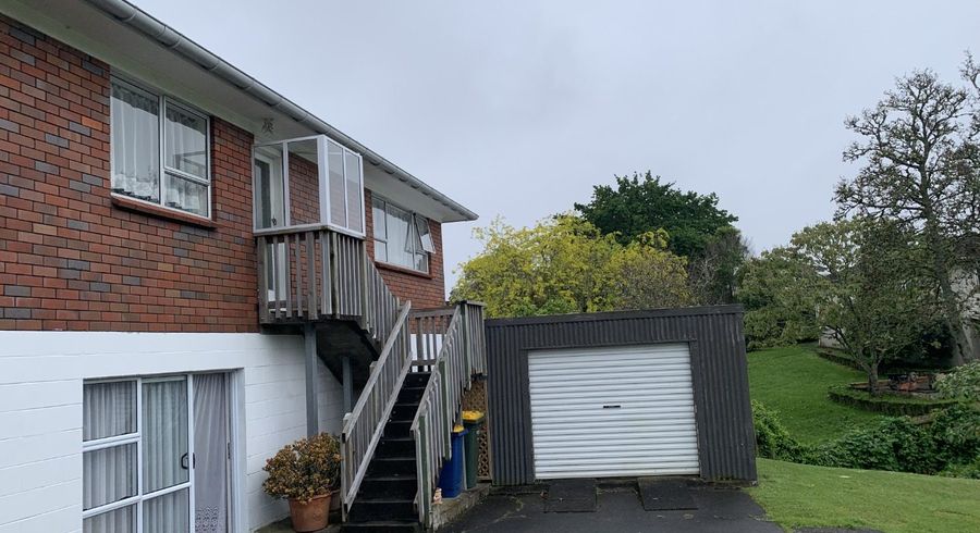  at 2/10 Ciprian Place, Henderson, Waitakere City, Auckland