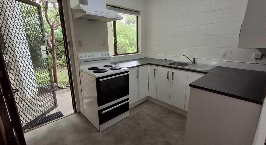  at 3/34 Esplanade Road, Mount Eden, Auckland City, Auckland