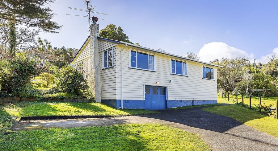  at 16 Morgan Place, Tawa, Wellington