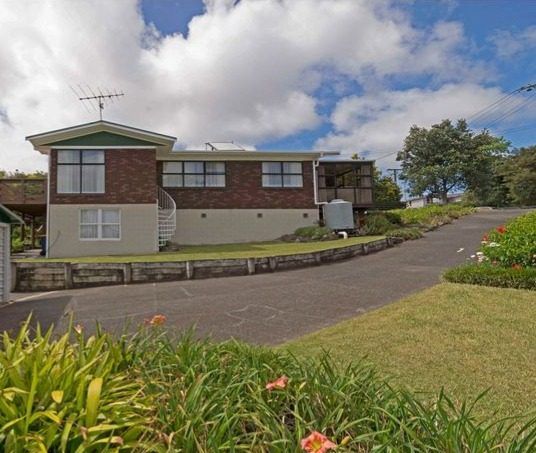  at 23 Robert Burke Place, Henderson, Waitakere City, Auckland