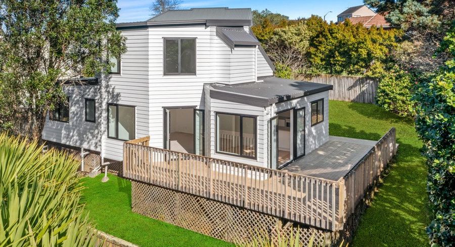  at 1/56 Centorian Drive, Windsor Park, Auckland