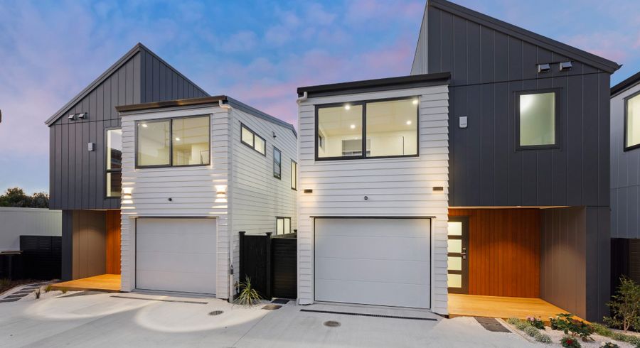  at 21C Knights Road, Rothesay Bay, North Shore City, Auckland