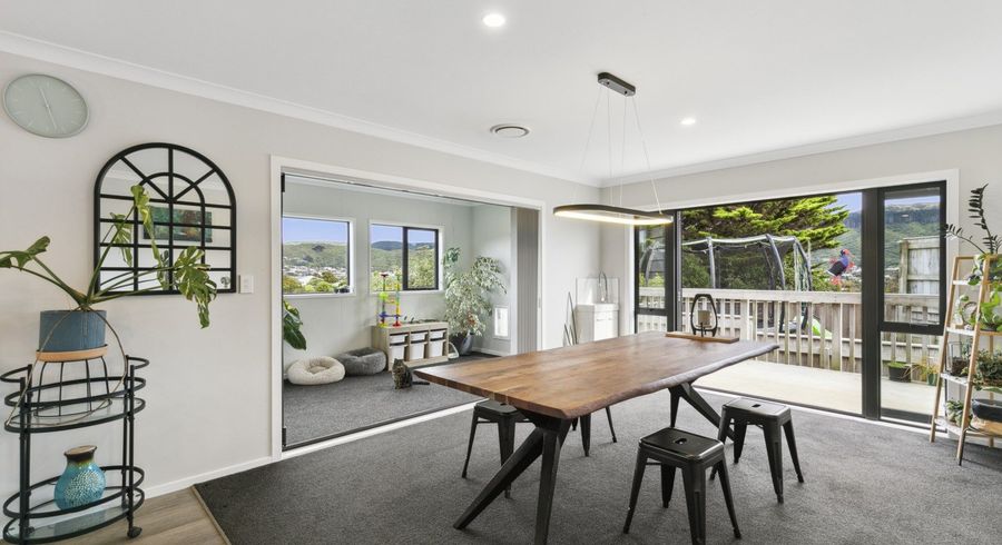  at 32 Mervyn Kemp Drive, Tawa, Wellington
