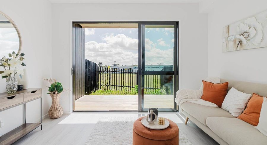  at 4/17 Barneys Farm Road, Clendon Park, Manukau City, Auckland