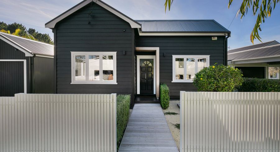  at 21 Saltaire Street, Avondale, Auckland