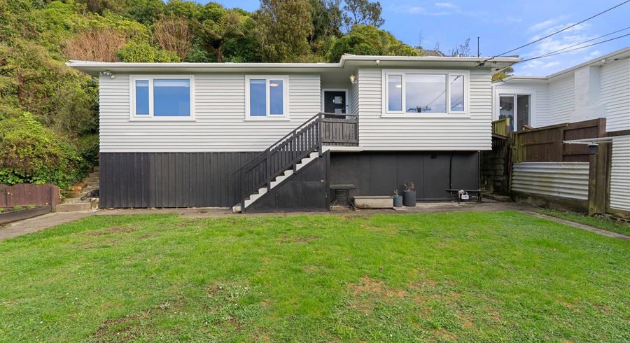  at 123 Newlands Road, Newlands, Wellington, Wellington