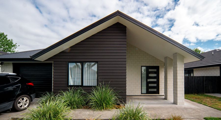  at 3 Cassidy Street, Hamilton East, Hamilton