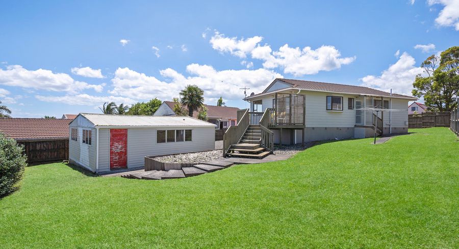  at 48 Hollyford Drive, Clover Park, Auckland