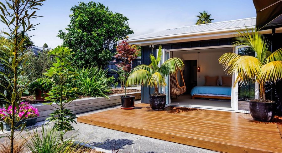  at 8 Hussey Street, Oakura, New Plymouth, Taranaki