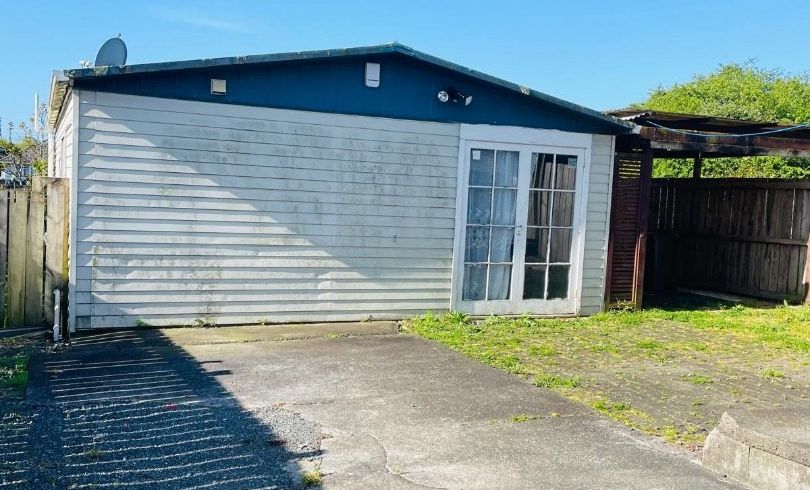  at 8 Boundary Road, Clover Park, Auckland