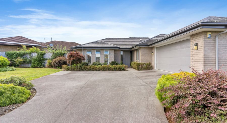  at 96 Parkhaven Drive, Rosehill, Papakura