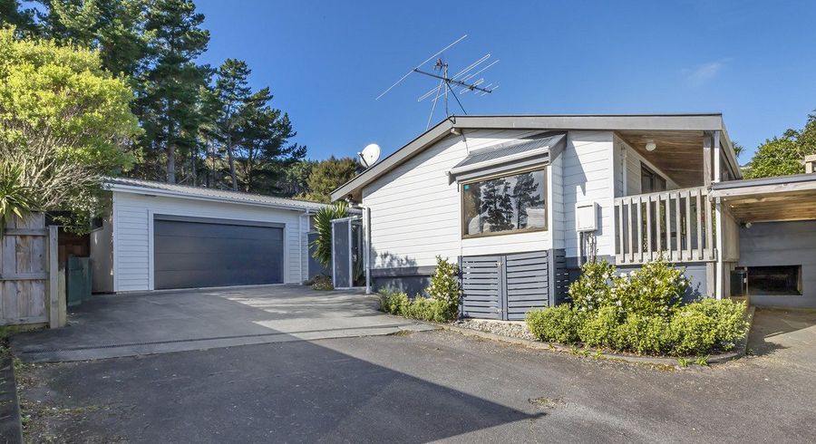  at 16 Apple Terrace, Ranui Heights, Porirua, Wellington