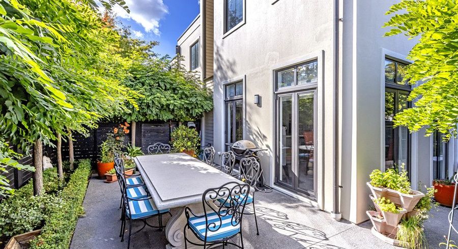  at 7 Millcreek Lane, Northwood, Christchurch