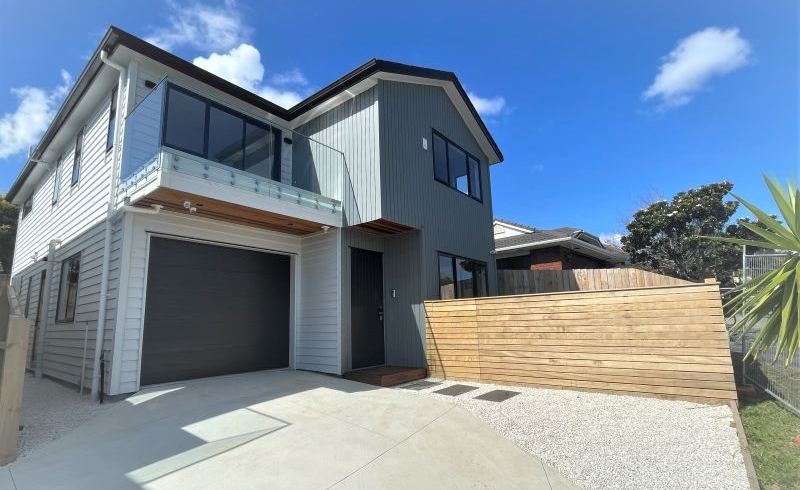  at 2B Askew Place, Farm Cove, Manukau City, Auckland