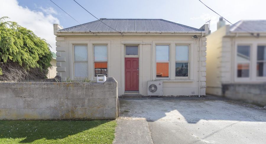 at 8 Dee Street, Oamaru