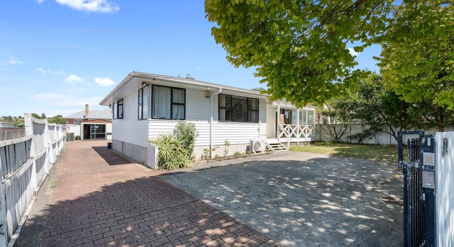  at 12 Ussher Place, Pakuranga, Manukau City, Auckland