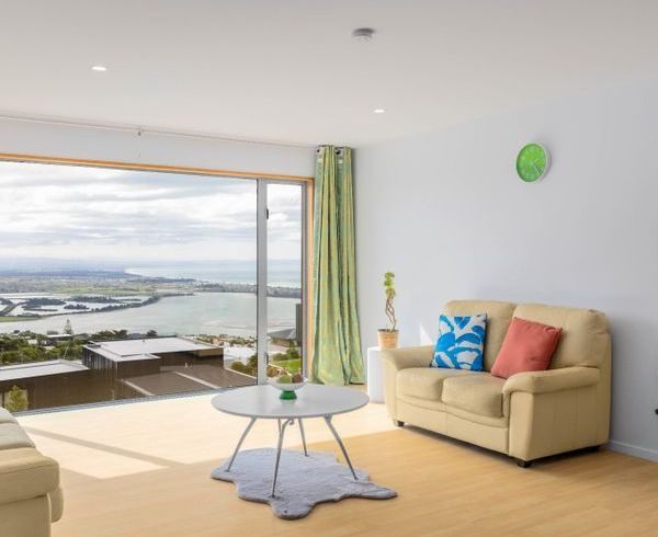  at 5 Stoneyridge Close, Mount Pleasant, Christchurch City, Canterbury